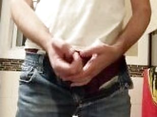 masturbation, pisser, amateur, solo, jeans, humide