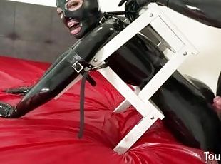 Bdsm, Cuplu, Slclav, Fetish, Latex, Inceandu-se, Bondage, Plesnit, Cauciuc