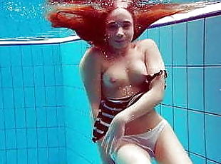 Gros nichons, Poilue, Vieux, En plein air, Public, Chatte (Pussy), Russe, Ados, 18ans, Piscine