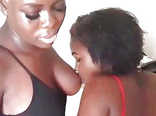 Gros nichons, Mamelons, Amateur, Lesbienne, Milf, Black, Française, Naturel, Africaine, Sucer