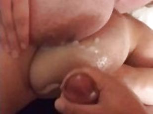 Pantat, Payudara besar, Posisi seks doggy style, Pesta liar, Penis besar, Creampie (ejakulasi di dalam vagina atau anus dan keluarnya tetesan sperma), Wanita gemuk yang cantik, Barang rampasan, Pelacur (Slut), Sudut pandang