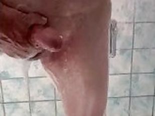 Baignade, Masturbation, Ejaculation sur le corps, Branlette, Ejaculation, Percé, Douche, Solo, Bisexuels, Réalité