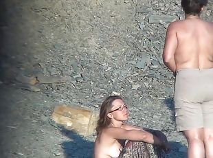 Gorda, Nudista, Al aire libre, Madurita caliente, Cámara, Pareja, Regordeta, Playa, Voyeur