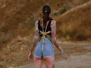 En plein air, Ados, Bdsm, Américaine, Petite, Bondage, Domination, Cunilingus, Tatouage