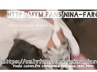 Amatrice française se fait baiser en trio FMM pendant une soirée libertine !