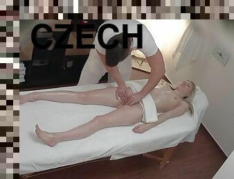 Czech Blonde Model Fucks the Masseuse - Amateur massage hardcore with cumshot