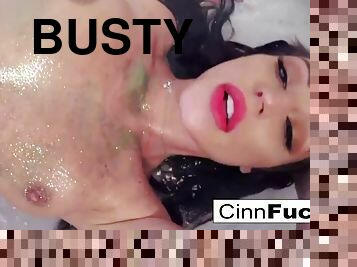 Christiana glitters up her bathtub - Christiana cinn