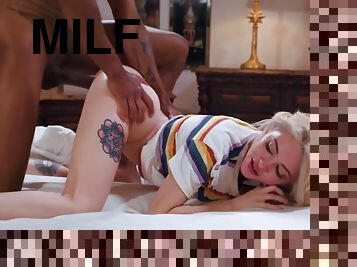 store-patter, gammel, blandede-racer, milf, teenager, ung-18, blond, ældre, gammel-og-ung, tatovering