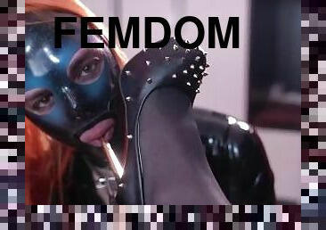 bdsm, stopala-feet, ljubljenje, fetiš, lateks, u-lice, dominacija, femdom, lutka, noge