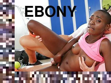 tetas-grandes, chorro-de-corrida, negra-ebony, interracial, madurita-caliente, europeo, follando-fucking, euro, gimnasio