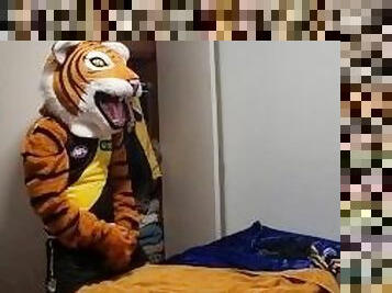 Tiger mascot wank in AFL gear