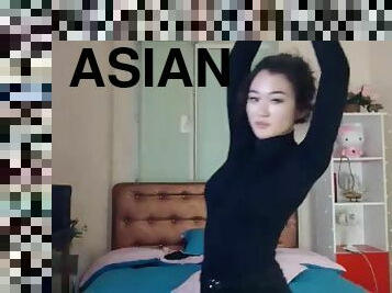 Cute asian girl masturbation on webcam show