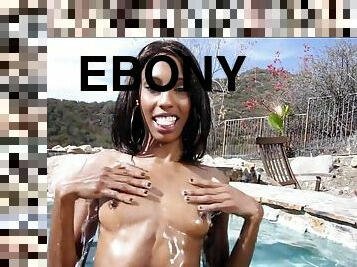 al-aire-libre, público, delgada, babes, mamada, negra-ebony, polla-enorme, adolescente, negra, oral