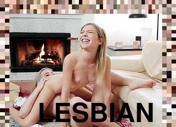 כוס-pussy, לסבית-lesbian, צעירה-18, בלונדיני, יפה, מקסים, מדהימה
