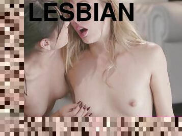 gros-nichons, chatte-pussy, lesbienne, ados, doigtage, blonde, bout-a-bout