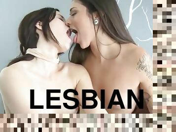 Dom kissing lesbian
