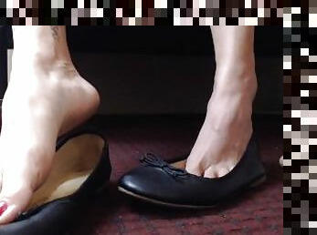 Black Bow top Ballet Flats Red Nails