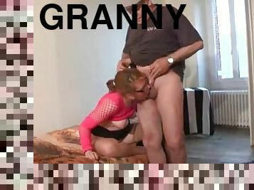 vecmāmiņa
