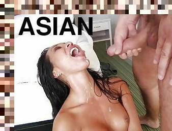 Asa akira gives an amazing deep throat blow job