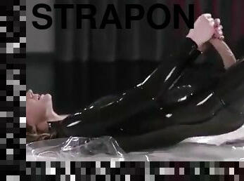 masturbation, strap-on, brudar, latex, ensam