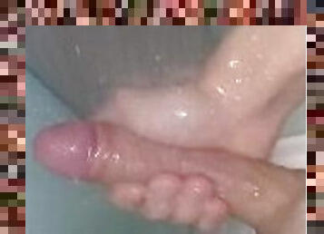 baignade, masturbation, russe, amateur, énorme-bite, branlette, compilation, ejaculation, douche, solo