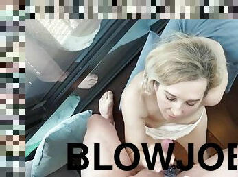 Vacation fun gets better with a blowjob