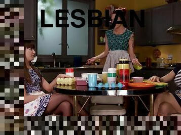 Three lesbian housewifes ass fuck bang