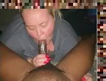 Slut Makes Love To BBC With He Mouth