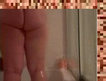 CHUBBY FAT BBW VANILLA FAITH ARDALAN TAKING A SHOWER