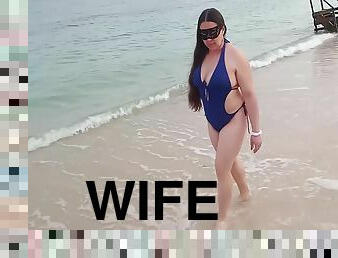 Latina Slut Wife Walking On The Beach Meets Safado And Has Sex With Him Without Condom 2