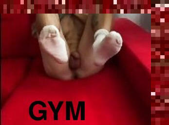 BoyGym OnlyFans Model Makes His Cock Hard And Show His Feet