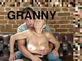 gros-nichons, mature, fellation, granny, énorme-bite, milf, fellation-profonde, doigtage, blonde, naturel