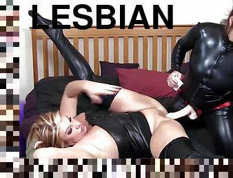 storatuttar, strap-on, amatör, lesbisk, hardcore, bbw, knubbig, kyssar, underkläder, naturlig