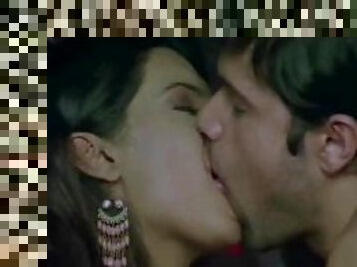 Geeta Basra And Emraan Hashmi Kissing And Sex Scene