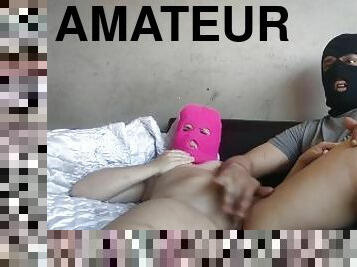 Il a masturbé la chatte de ma femme