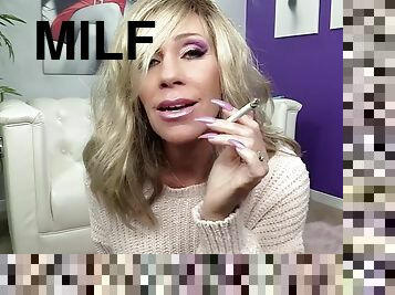 Milf jerk whle i smoke