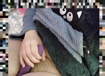 orgasme, muncrat, diikatkan-pada-tubuh, mainan, handjob-seks-dengan-tangan-wanita-pada-penis-laki-laki, alat-mainan-seks, berambut-cokelat, realitas