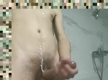 baignade, énorme, masturbation, maigre, ejaculation-sur-le-corps, gay, branlette, secousses, ejaculation, 18ans