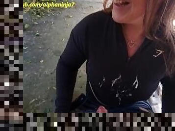 levrette, en-plein-air, public, amateur, fellation, ejaculation-sur-le-corps, milf, ejaculation, britannique, salle-de-gym