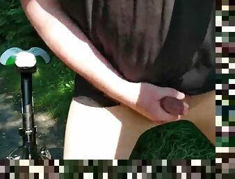I get horny when I ride a bike in pantyhose