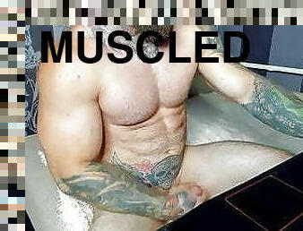 Muscle Hunk Jerking Off - Special