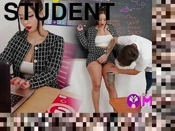 I just fucked my students, I'm a bitch teacher but I don't regret it! Vitoria Beatriz's huge ass