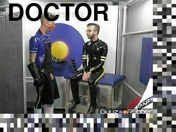 Hot Guy in Rubber asks his Doctor to stretch his arse and fuck him before he goes to a fetish party