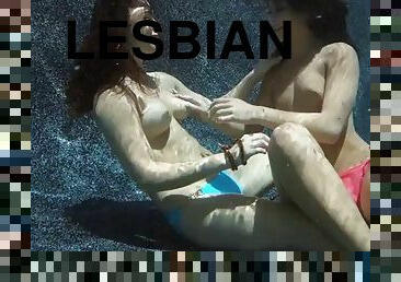 σιάτης̯¹σσα̍, »εσβία̍-lesbian, ¼ελαχρινός̯®̍, ºάτω̠±πό̠äο̠½ερό̍