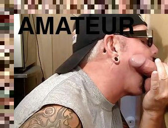 amateur, mamada, gay, paja, primera-persona, gloryhole, corrida, tatuaje, chupando