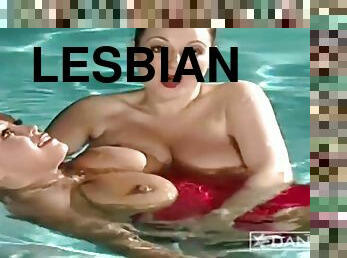 isot-tissit, lesbo-lesbian, milf, tukeva, pov, ruskeaverikkö