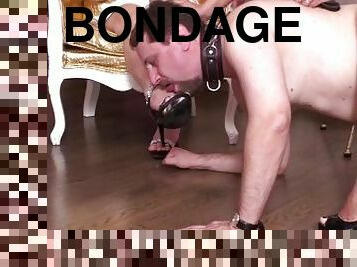 gambarvideo-porno-secara-eksplisit-dan-intens, bdsm-seks-kasar-dan-agresif, kaki, berambut-pirang, bondage-seks-dengan-mengikat-tubuh, berambut-cokelat, hak-tinggi