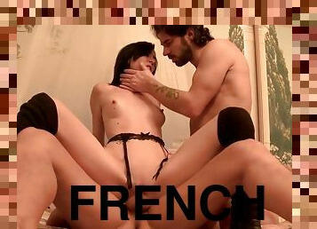 amateur, anal, française, trio, double, baisers, sur-le-visage, brunette, pénétrante