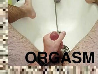 baignade, monstre, orgasme, ejaculation-sur-le-corps, énorme-bite, gay, branlette, pieds, ejaculation, douche