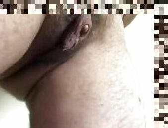 clito, poilue, énorme, masturbation, pisser, public, chatte-pussy, amateur, ados, collège